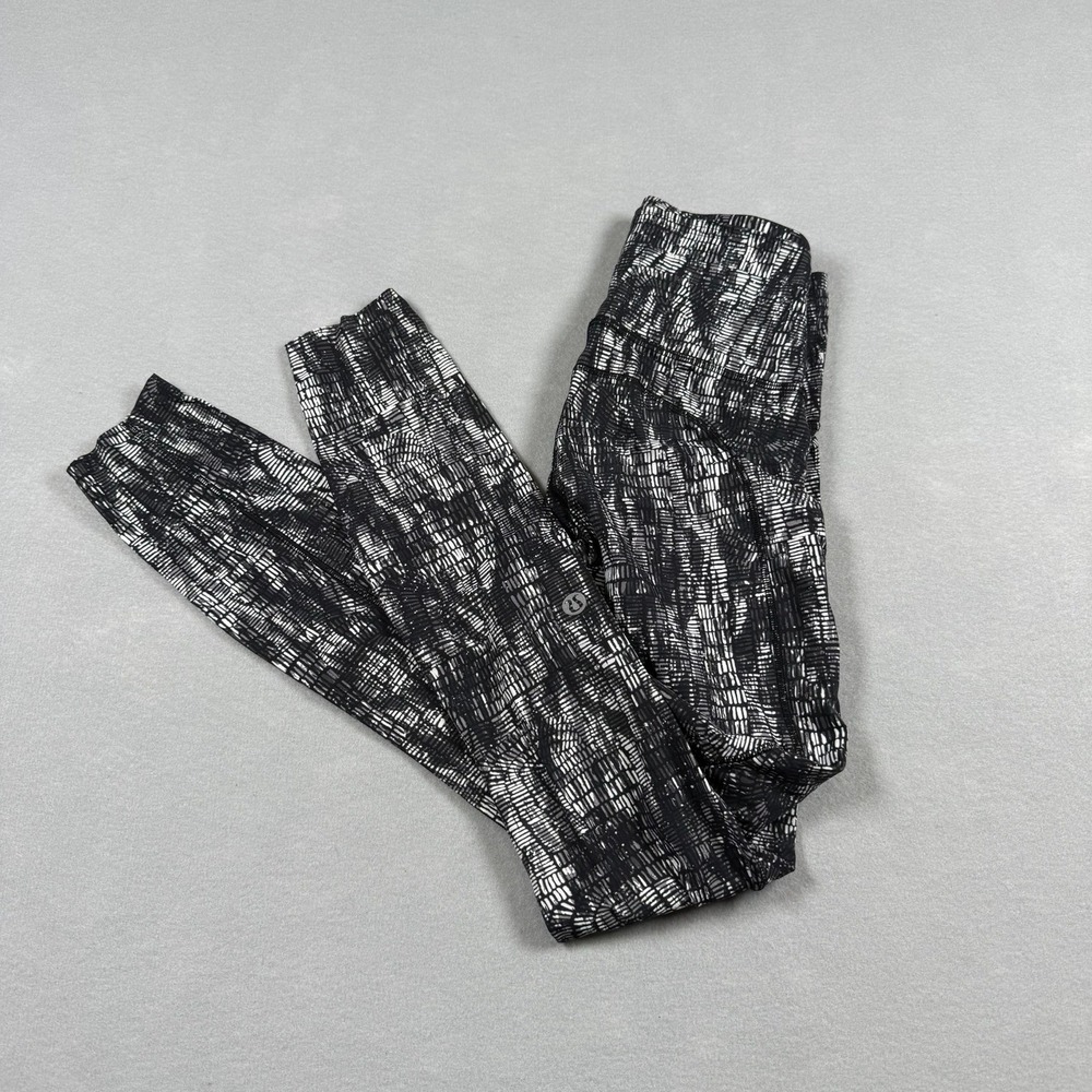 Lululemon Womens 0 Fast and Free High Rise 25" Leggings Black White Tight Pocket